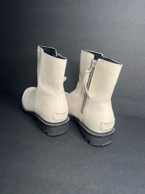 Sorel Women's Cream Leather Ankle Booties with Black Lug Sole